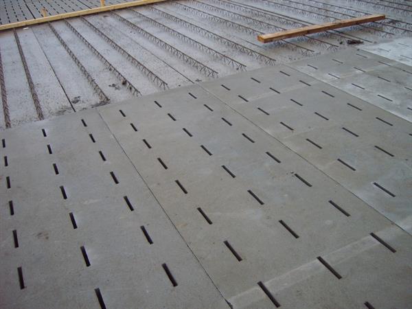 concrelit-stalvloeren-strorooster-001